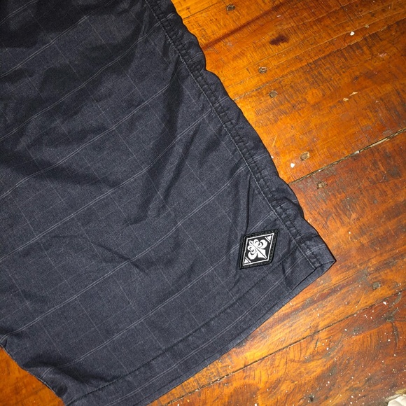 Affliction shorts - Picture 2 of 4